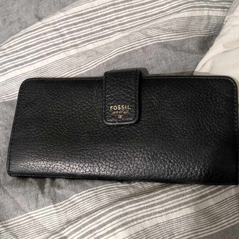 Fossil black leather wallet